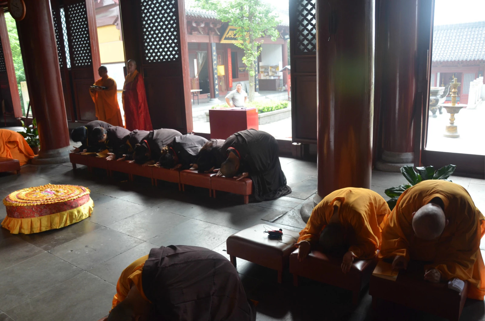 「比丘尼」（10.1-7）中国第一比丘尼道场·竹林寺第二期短期出家法讯
