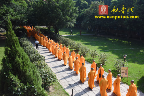 「佛教」福建闽南佛学院隆重举行2015年秋季开学典礼