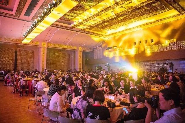 「慈善」“慈善 · 感恩 · 团圆”2017玉佛中秋之夜晚会圆满举行