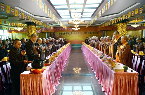 「佛教」浙江普陀山佛教协会全山执事第二十一期共修观音七法会圆满结束