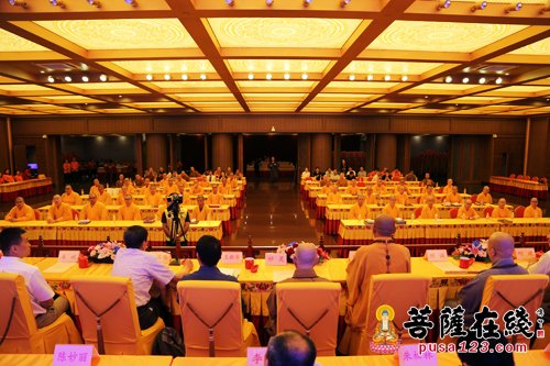 「佛教」牢记知恩报恩 上海佛学院2017届学僧毕业