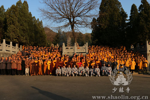 「观音」观世音菩萨圣诞日　河南嵩山少林寺僧众塔林祭祖