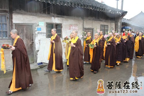 「佛教」上海奉贤旃檀庵隆重举行果圣法师荣膺监院庆典活动 「佛教」上海奉贤旃檀庵隆重举行果圣法师荣膺监院庆典活动