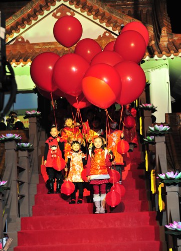 「弘法寺」梵钟常鸣歌盛世 法音遍布迎新年——广东弘法寺启建2014年祝福新年鸣钟祈福活动