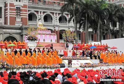 「佛教」台湾各界庆佛诞报母恩 马英九呼吁子女即时行孝