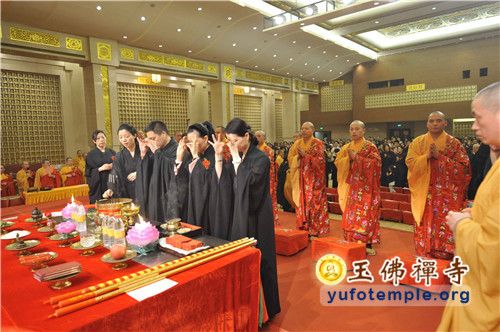 「文殊菩萨」上海玉佛禅寺举行2013年文殊菩萨圣诞点灯祈慧法会 「文殊菩萨」上海玉佛禅寺举行2013年文殊菩萨圣诞点灯祈慧法会