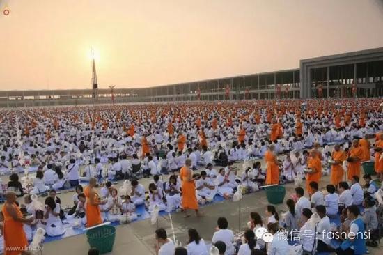 「佛教」2016年万佛节泰国法身寺平安灯法会圆满结束