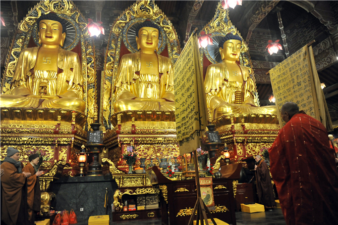 「释迦牟尼」全国各地佛寺纷纷举办施腊八粥和法会活动,恭迎佛陀成道日报道(二) 「释迦牟尼」全国各地佛寺纷纷举办施腊八粥和法会活动,恭迎佛陀成道日报道(二)