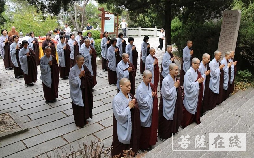 「佛教」泉州佛学苑师僧参加弘一大师圆寂78周年纪念日缅怀仪式 「佛教」泉州佛学苑师僧参加弘一大师圆寂78周年纪念日缅怀仪式