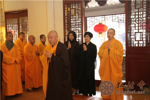 「弘法寺」弘法寺首座白云长老灵骨撒海仪式在广东南澳岛隆重举行