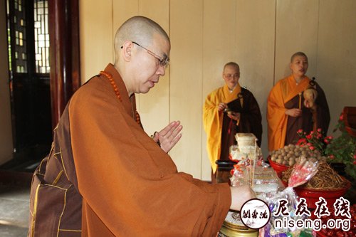 「华严」上海沉香阁举行观性法师圆寂三周年华严法会