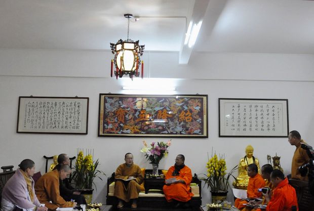 泰国马哈朱拉大学p.Sawai副校长一行访问六祖寺 泰国马哈朱拉大学p.Sawai副校长一行访问六祖寺