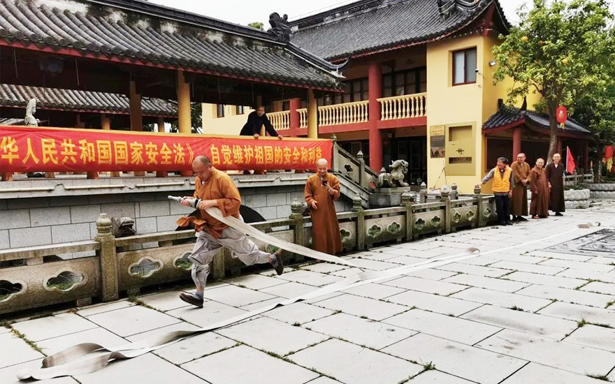 「安全培训」上海松隐禅寺举行消防安全培训及演练活动 「安全培训」上海松隐禅寺举行消防安全培训及演练活动