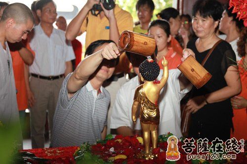 「南山寺」佛诞节三亚南山寺举行浴佛祈福法会 智法法师主法 「南山寺」佛诞节三亚南山寺举行浴佛祈福法会 智法法师主法