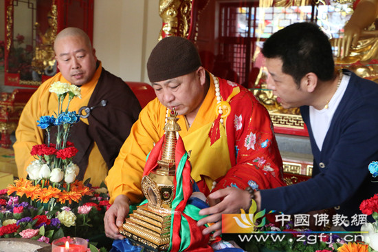 「佛教」河北普明寺隆重举行迎请律宗泰斗弘川老和尚舍利瞻仰法会 「佛教」河北普明寺隆重举行迎请律宗泰斗弘川老和尚舍利瞻仰法会