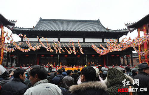 「佛教」湖南韶山银田寺隆重举行全堂佛像开光祈福法会 「佛教」湖南韶山银田寺隆重举行全堂佛像开光祈福法会