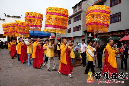 「佛教」洪江市佛协首届欢度重阳素食“千叟宴”叙孝文化祈福法会活动圆满