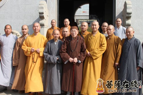 「观音」江苏张家港香山寺隆重举行水晶观音开光法会
