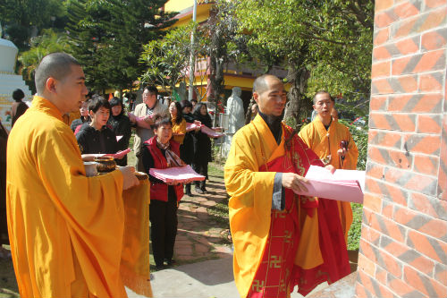 「肉灵芝」福建厦门石室禅院举行“为台湾地震灾区祈福法会暨乙未年尾谢本命药叉神将谢太岁法会”