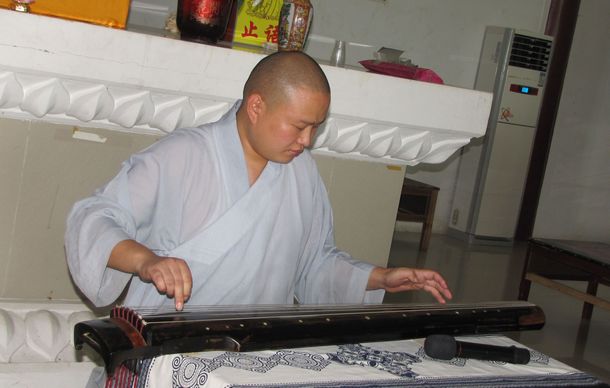 「佛教」南粤文化行——2011雅居乐海外华裔青年禅武文化体验班参访六祖寺