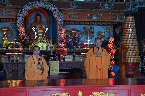 「南海禅寺」寻根溯源 台湾明光法师率团拜访南海禅寺 「南海禅寺」寻根溯源 台湾明光法师率团拜访南海禅寺