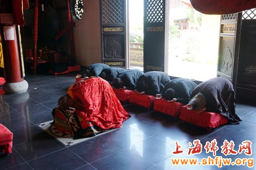 「地震」上海佛教界为尼泊尔地震举行祈愿祈福法会