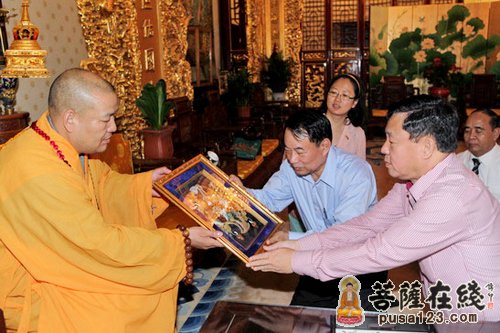 「佛教」自信开放的中国佛教：汇聚各方善缘，生生不息