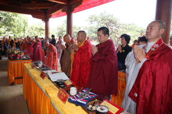 「佛教」北京灵光寺全寺圣像开光庆典暨供佛斋僧法会隆重举行