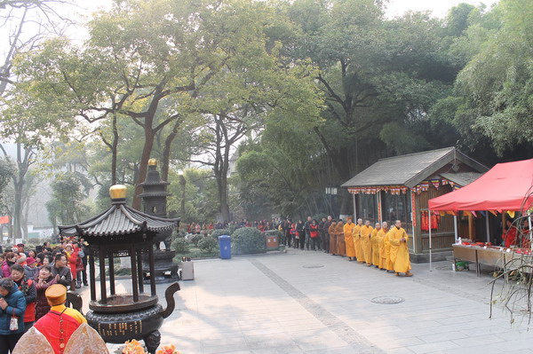 「清凉寺」江苏南京清凉寺隆重举行2014迎新年放生共修活动