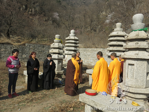 「少林寺」天津盘山北少林寺举行清明祭祖追思法会
