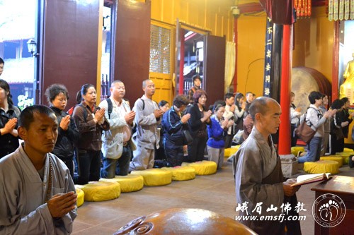 「佛教」浙江省乐清市汉济寺行脚朝礼峨眉山大愿行普贤菩萨