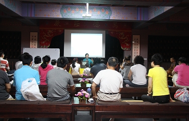 「佛教」江苏同觉寺举办2011“智慧.心之旅”暑期体验营第一季