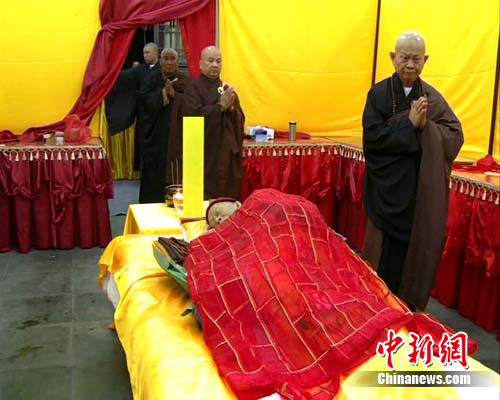 「佛教」两岸佛教文化交流先躯示寂 世界众弟子赴泰州追思