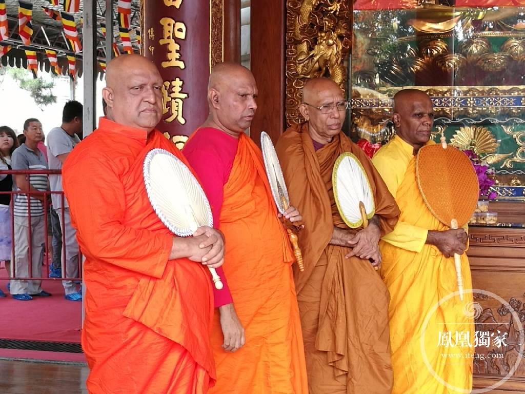 「佛教」中斯高僧齐聚北京灵光寺瞻礼圣物佛牙舍利