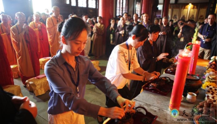 「佛教」浙江天童禅寺隆重举行纪念圆瑛老和尚圆寂60周年暨天童历代住持顶相开光法会
