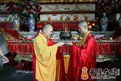 「佛教」上海寿安寺惟觉法师闭关仪式今日举行
