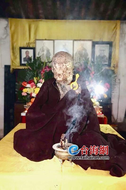 「崇福」福建泉州崇福寺福厚老和尚圆寂封缸三年 开缸肉身不腐