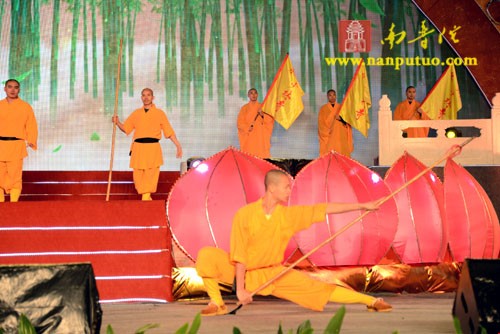 「佛教」“梵韵昭山·佛佑神州”佛乐焰火晚会在湖南湘潭市昭山示范区隆重开幕