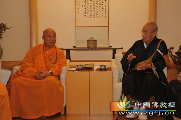「佛教」中国佛教协会代表团访问日本寺院 传印长老带队
