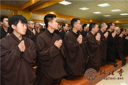 「弘法寺」广东深圳弘法寺隆重举行2015年千人皈依法会