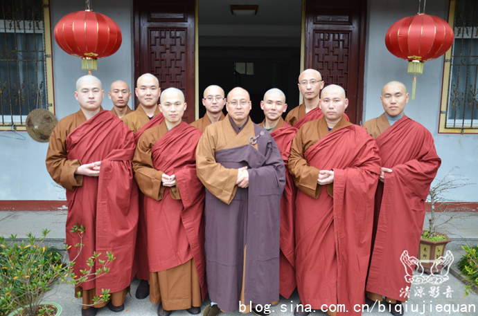 「佛教」2012年1月9日平兴寺九位净人剃度出家