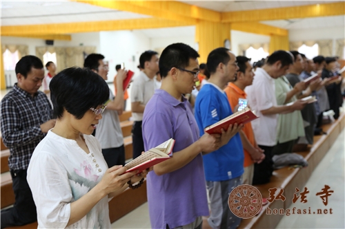 「普贤行愿品」广东深圳弘法寺举行本焕长老圆寂三周年诵经法会