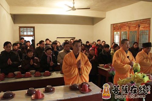 「腊八节」各地寺院腊八施粥忙　喜迎吉祥新年