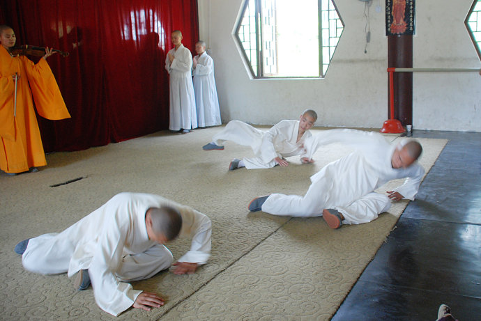 「红安」武汉归元护生群联合红安天台寺举行大型放生法会 「红安」武汉归元护生群联合红安天台寺举行大型放生法会
