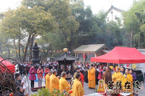 「佛教」江苏南京清凉寺圆满举行三千佛忏吉祥法会
