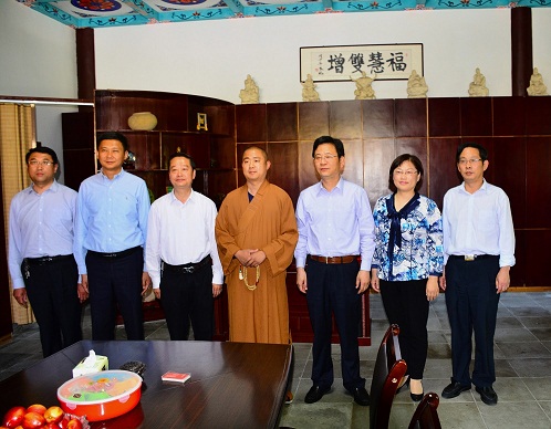 「李国华」江苏省民宗局局长李国华一行视察江苏涟水能仁寺