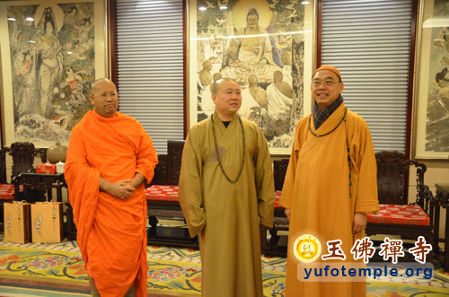 「佛教」泰国摩诃朱拉隆功大学沙威副校长参访上海玉佛寺