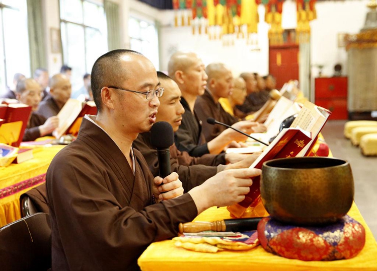「华严经」伽蓝圣诞慧日禅寺启建华严法会