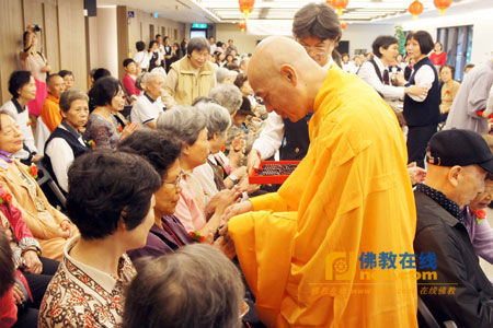 「法鼓山」台湾法鼓山2012佛化联合祝寿活动接引三千老菩萨