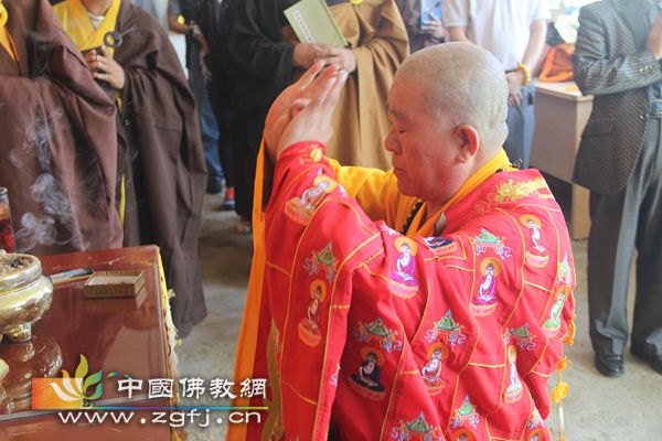 「金刚经」山西定祥寺义音法师题《金刚经》卷首仪式暨大慈悲甘露盂兰盆供普供养法会举行